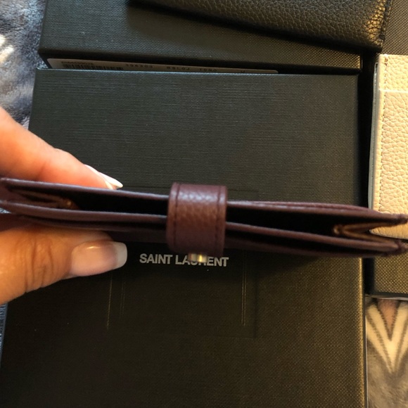 ♥️SOLD♥️Saint Laurent Burgundy Card Holder - Picture 4 of 7